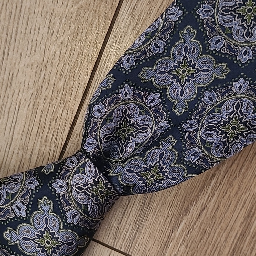 IKE BEHAR Metallic Blue Navy Silver‎ Abstract Pattern Mens Silk Tie